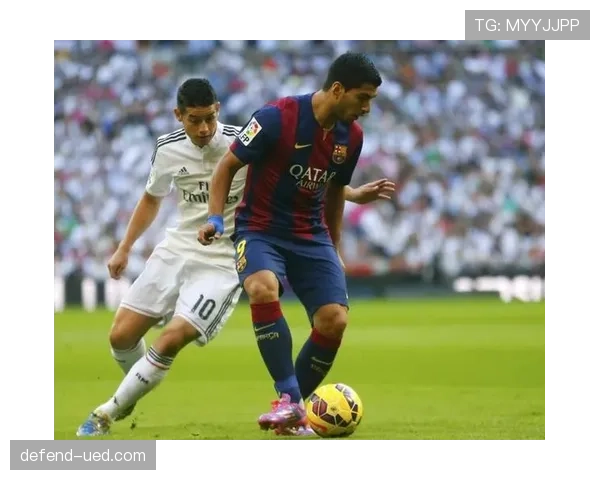 格列兹曼与苏亚雷斯在巴萨的进攻角色差异及战术适配性解析